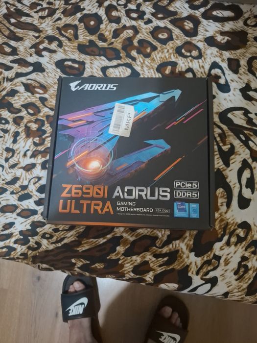 Placa de baza z690i aourus ultra