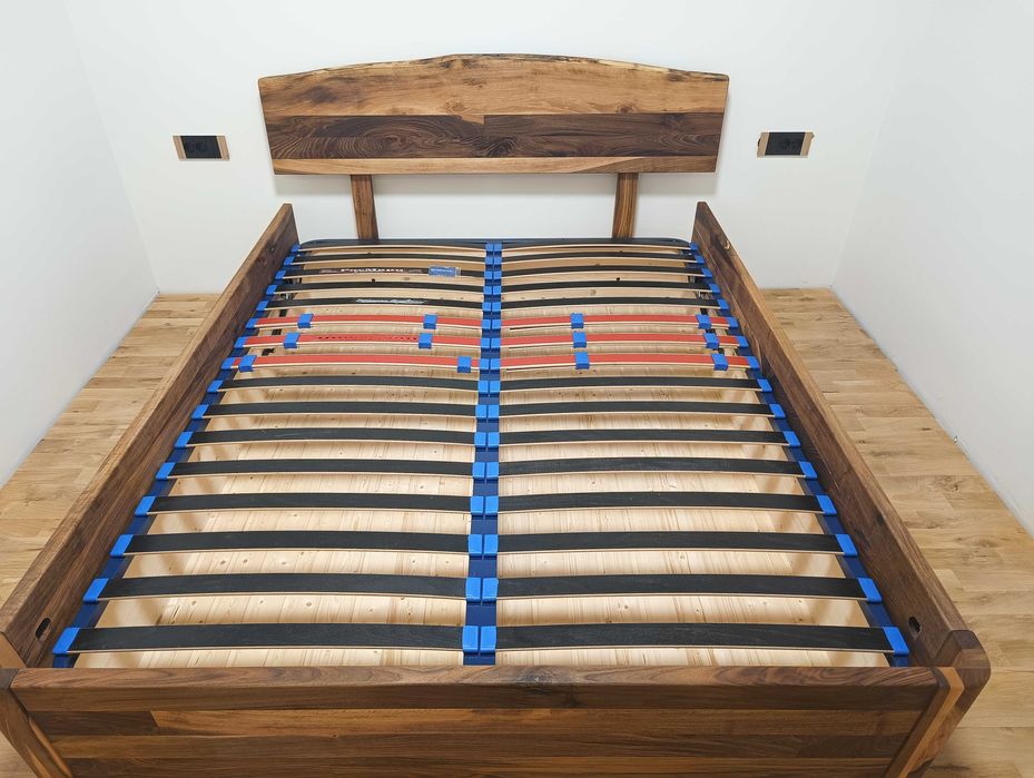 Масивно легло спалня от Орех 160/180