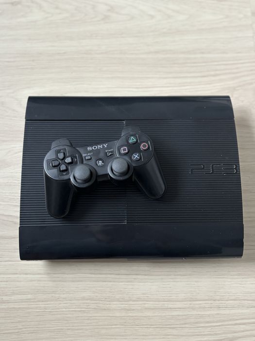 Playstation SuperSlim, Modat. 500gb