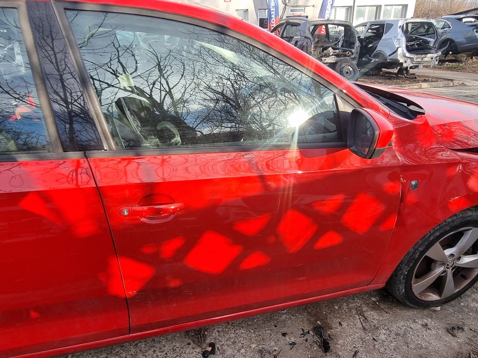 usa dreapta fata skoda rapid - benzina 2015