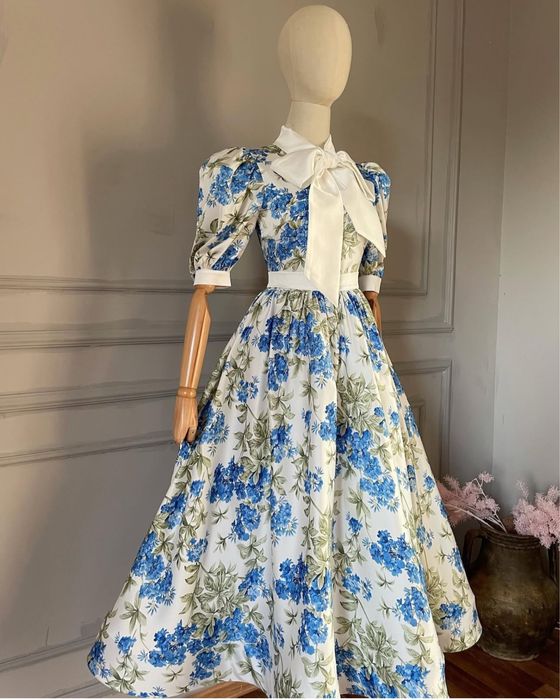 Шикарное платье.