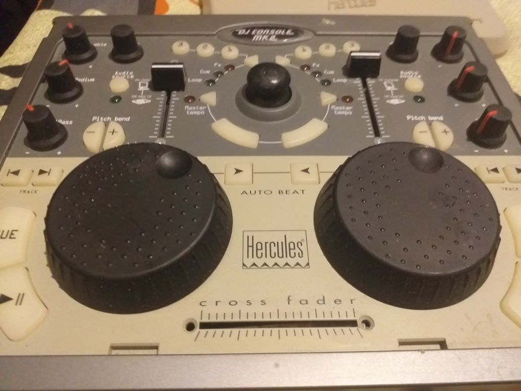 Consola audio hercules