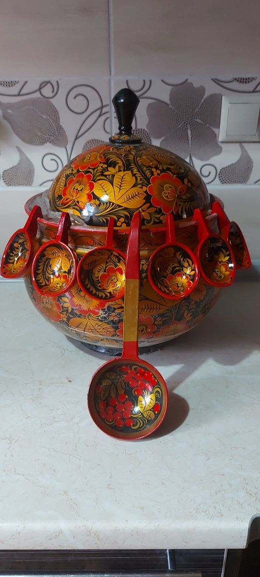 Продаётся хохлома кумысница