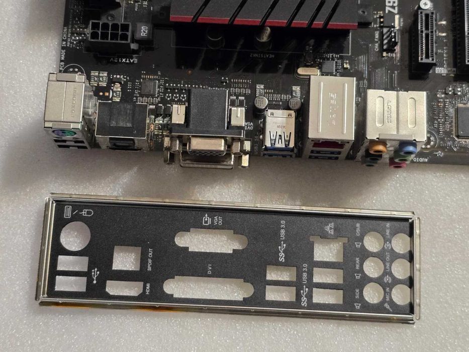 Placa de baza ASUS Z97-Pro Gamer, Socket 1150, DDR3 + procesor I3 4130