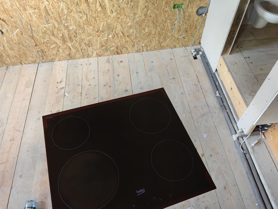 Plita Beko vitro ceramica