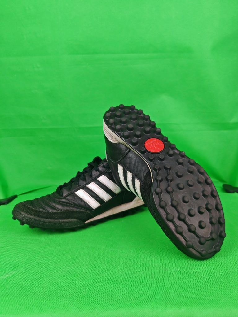 Оригинални стоножки adidas COPA Mundial