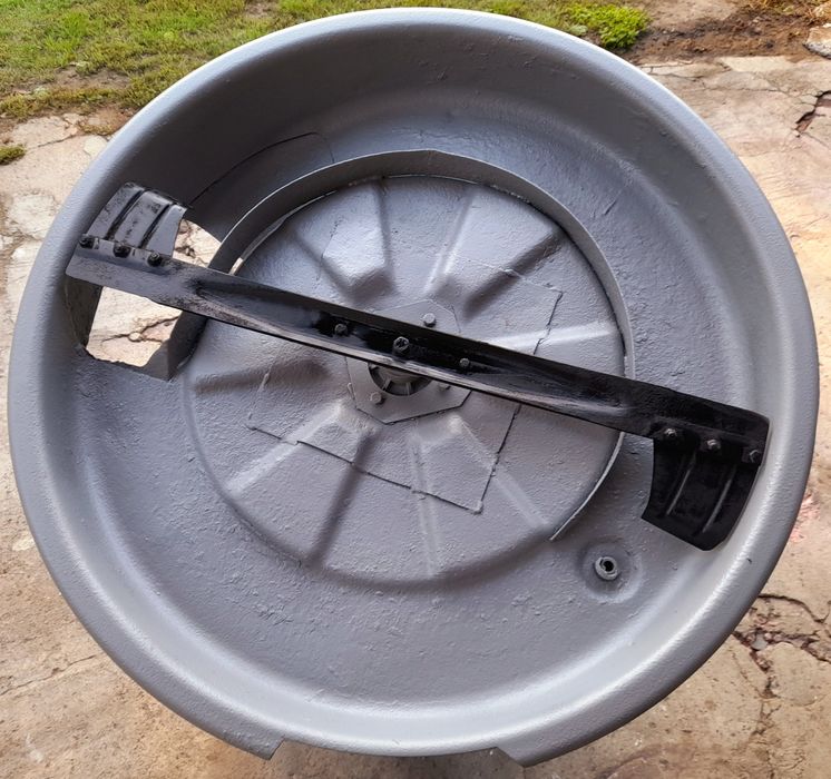 Tractoras tuns iarba Alko T12 Brigs&Stratton IC 11,5hp 85CM