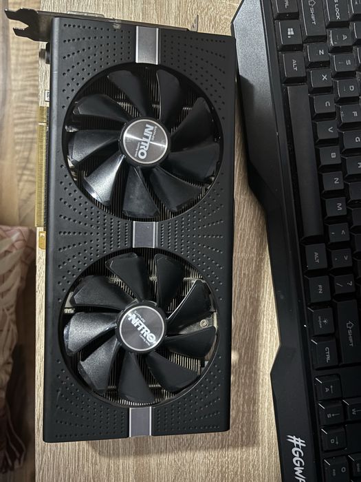 Vand placa grafica SAPPHIRE RX580