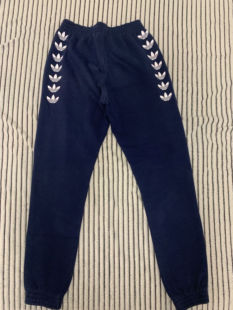 Pantaloni de trening adidas mărimea S