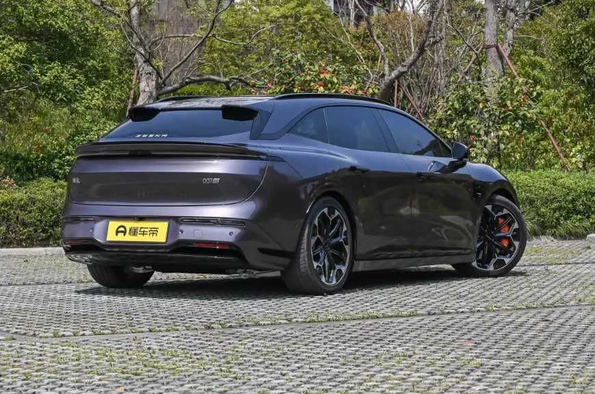 zeekr 007 gt 2025 RWD