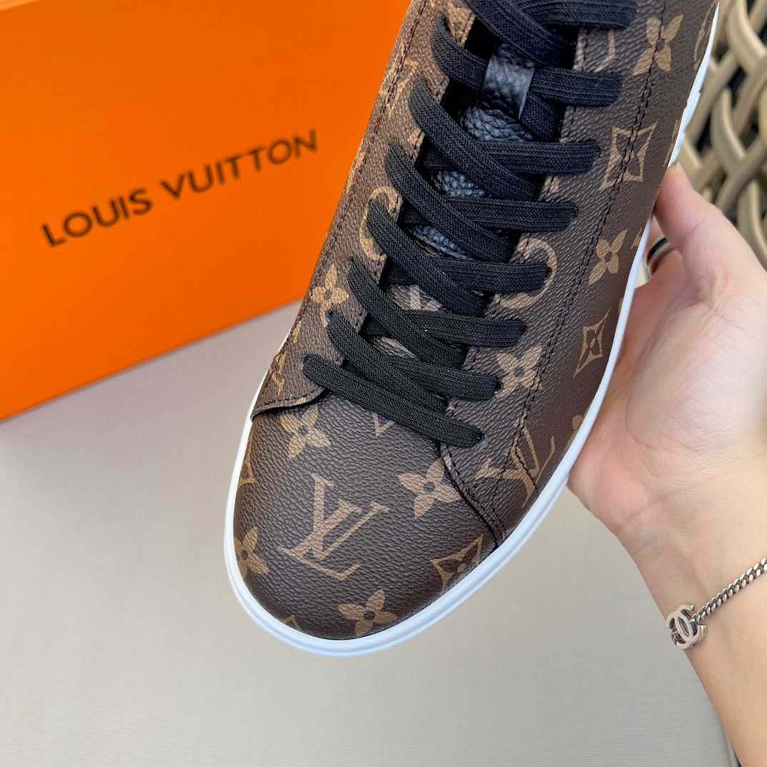 Adidasi Louis Vuitton Monogram High Tops - Premium