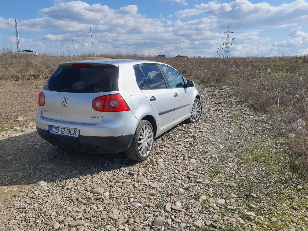 Volkswagen Golf 5 Vând- Schimb