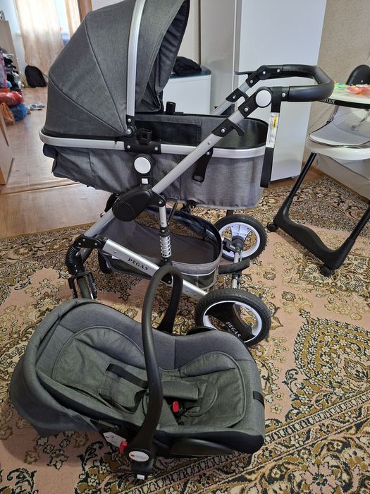 Продам коляску 2 в 1 Зима Лето