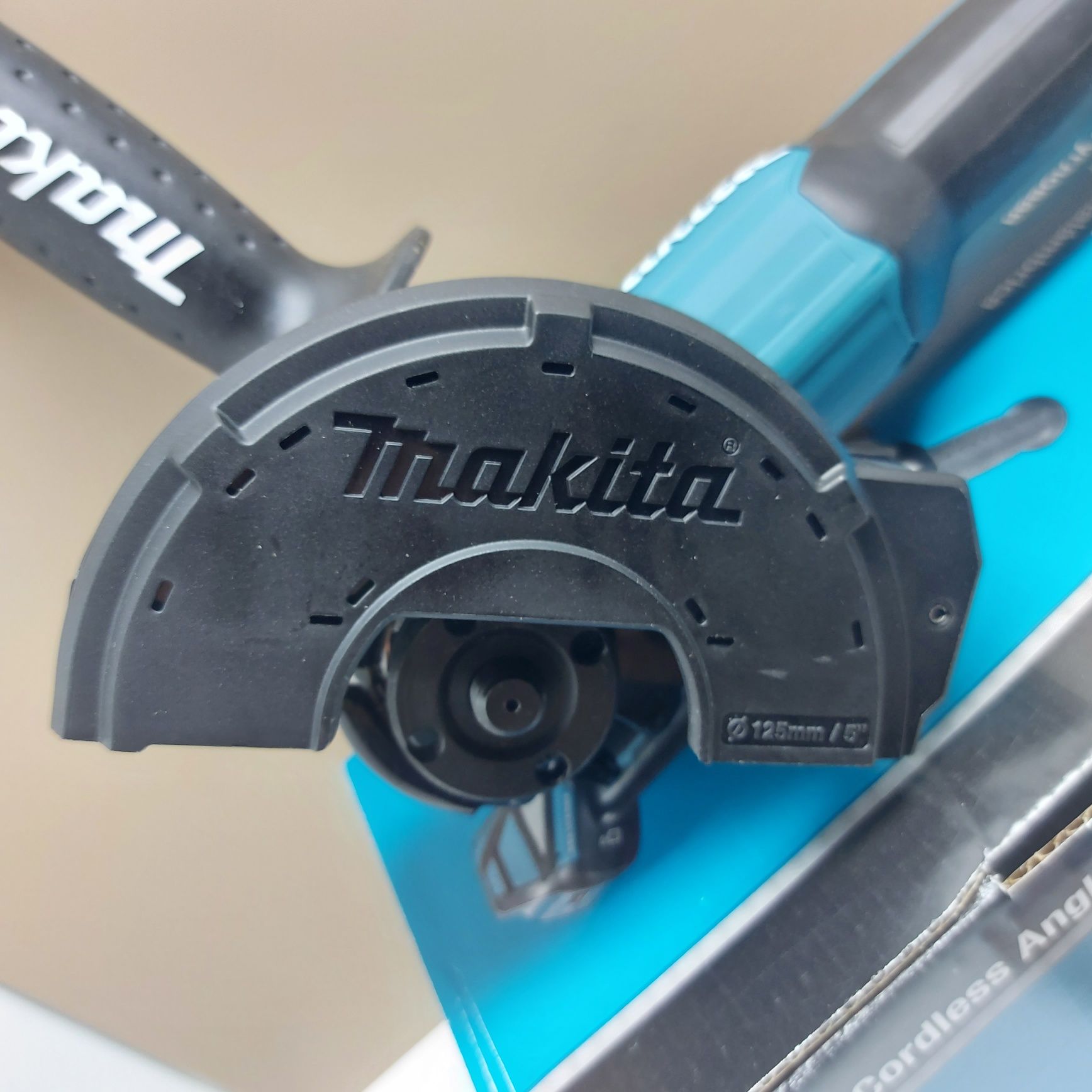 ПРОМОЦИЯ.Нов оригинален безчетков ъглошлайф (флекс)  Makita DGA511Z