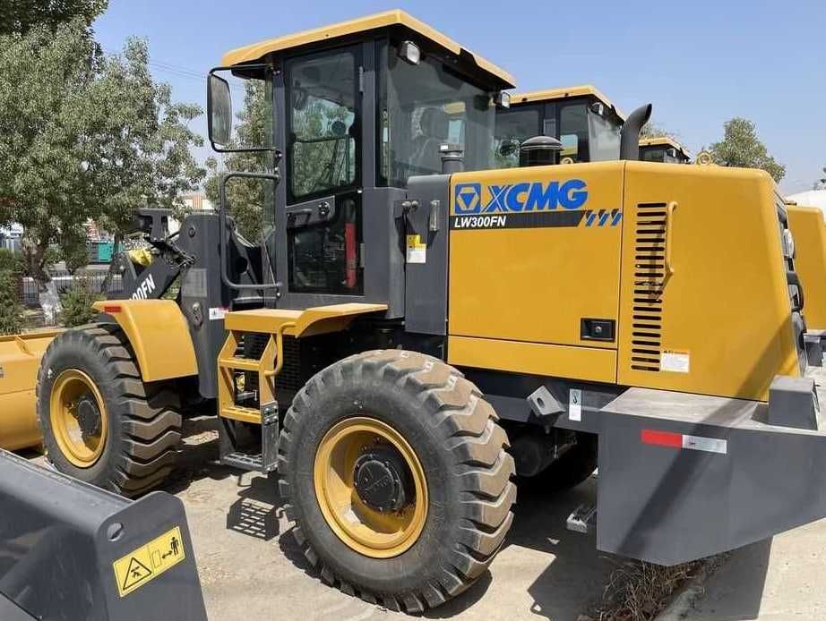 Погрузчик XCMG LW300FN
