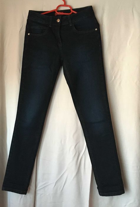 Blugi bluemarin, nepurtati