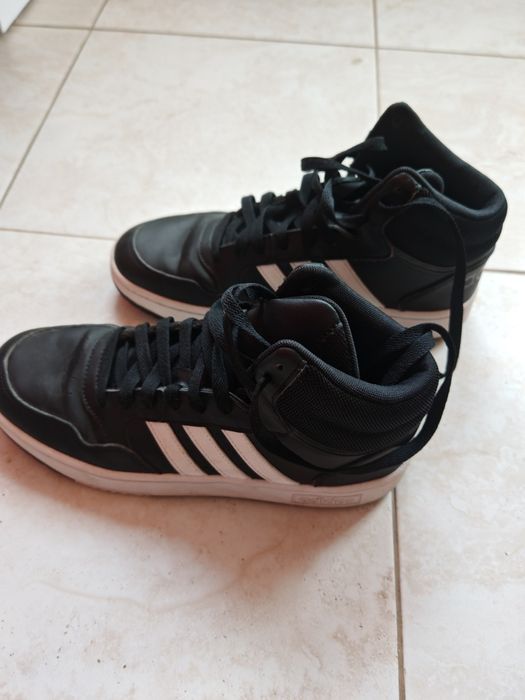 Маратонки адидас 39 номер