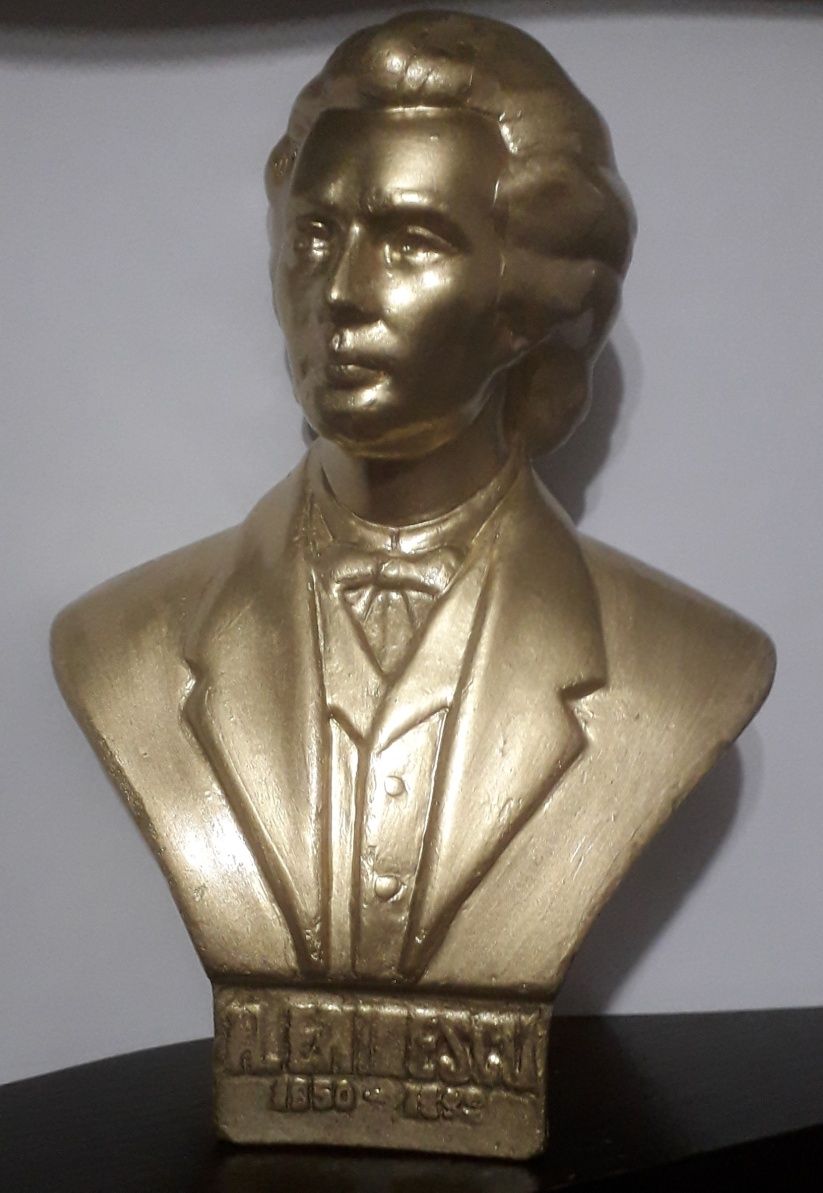 Bust Mihai Eminescu