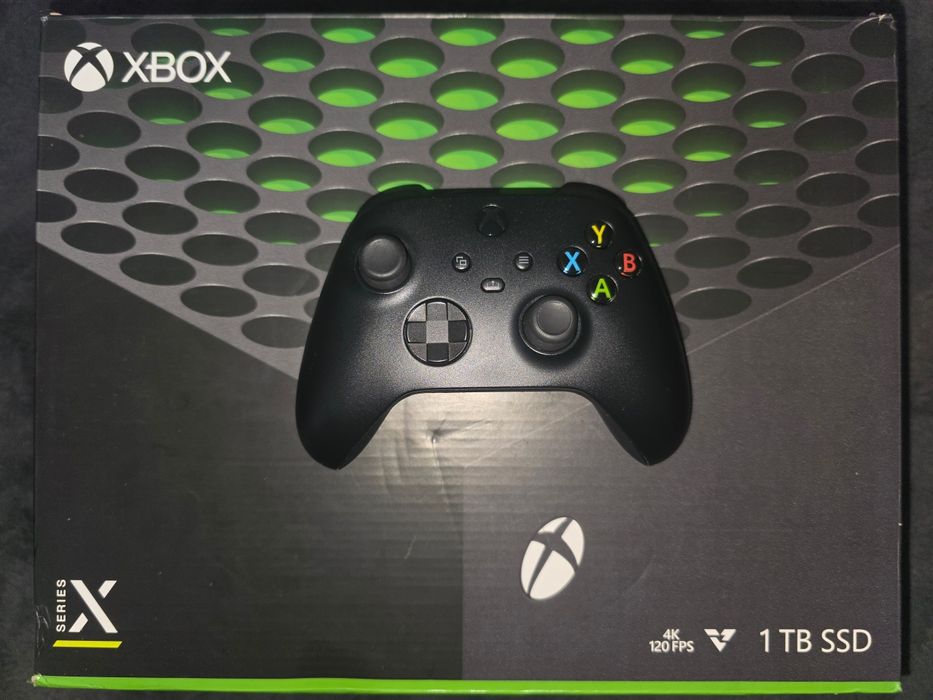 Se vinde Xbox series X + Căști Xbox wireless
