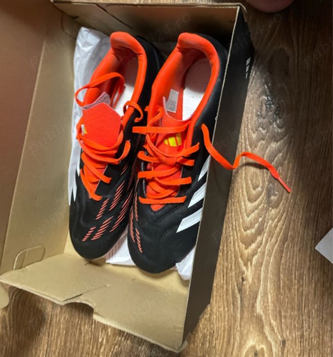 Vand ghete de fotbal