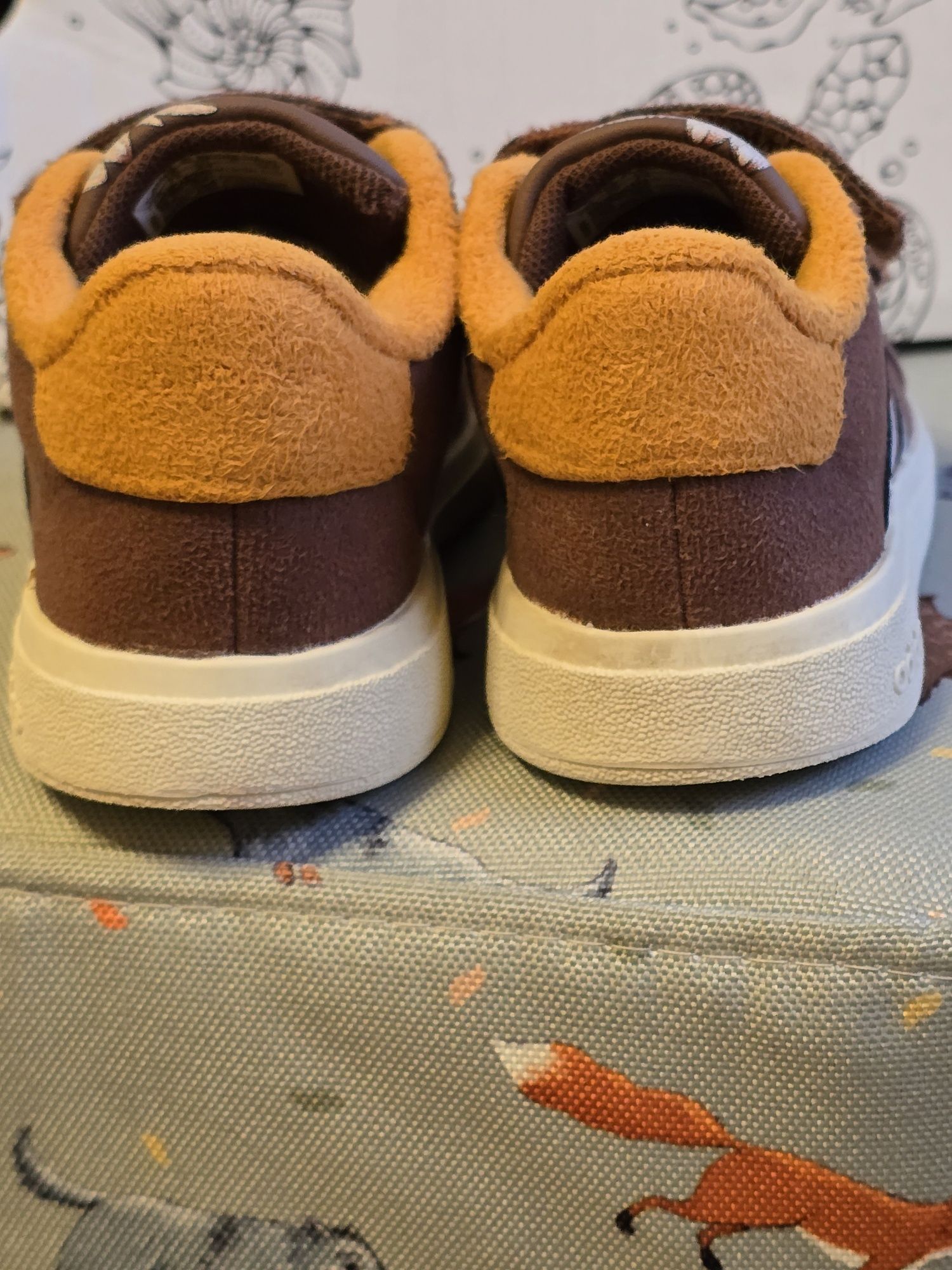 маратонки за сезона Adidas Sportswear Disney Chipmunks Shoes kids,24 р