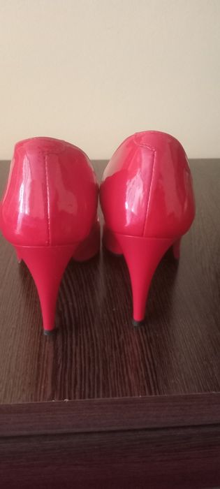 Pantofi piele lac roșii