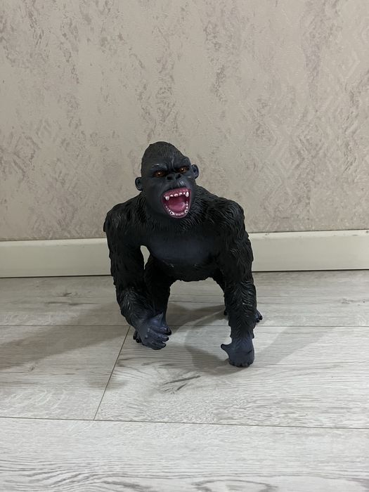 Игрушки бывшие в употреблении!