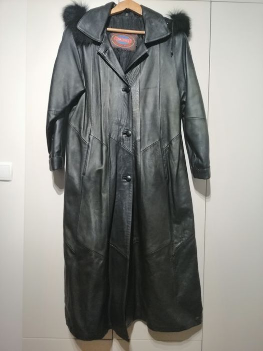 Дамско кожено манто