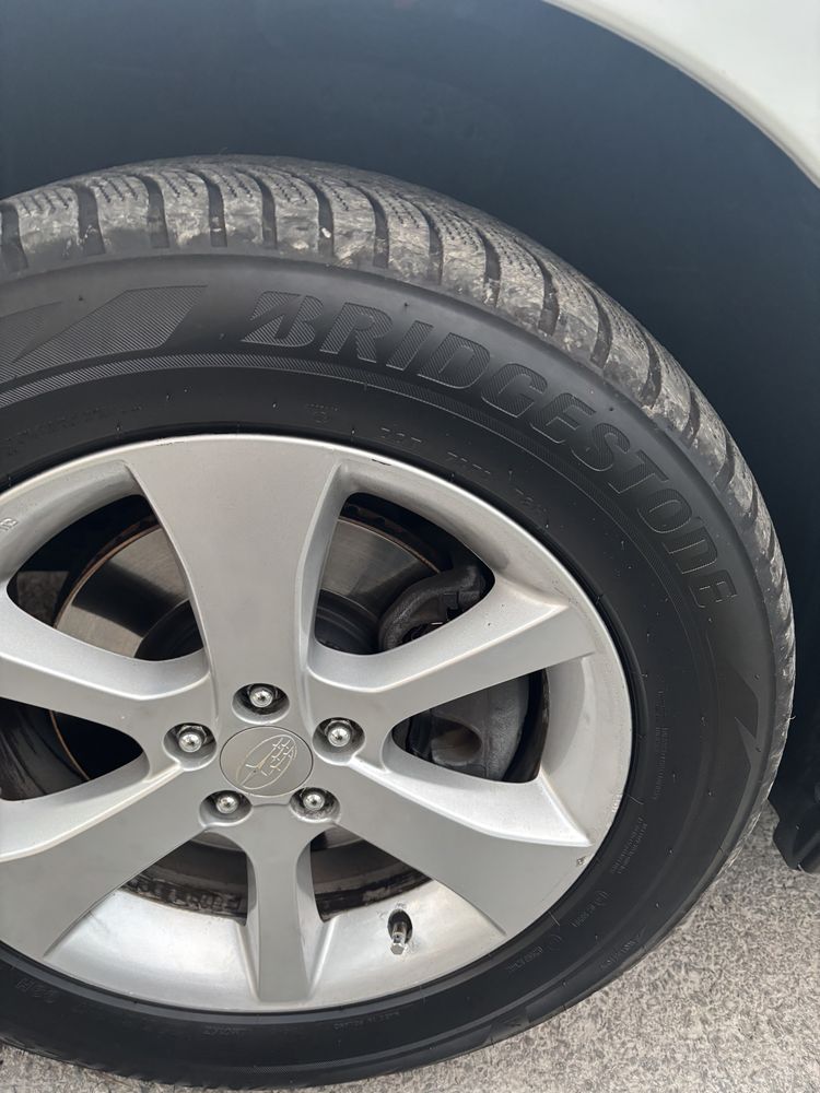 Зимни гуми Bridgestone 225 60 17