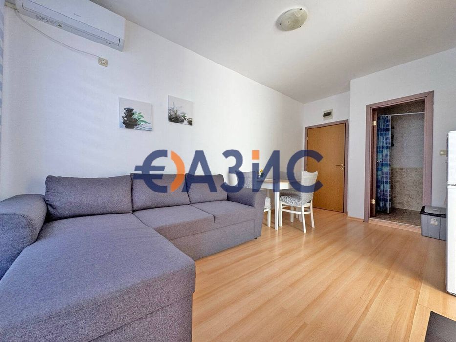 Продава се Двустаен апартамент в к.к. Слънчев бряг - 49 кв.м за 1021 €/кв.м - Снимка #2
