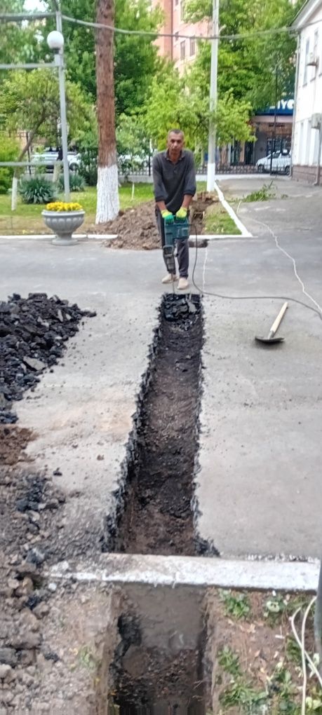 Канализация Водопровоод. Копаем траншеи для кабеля, Канализация и Водо