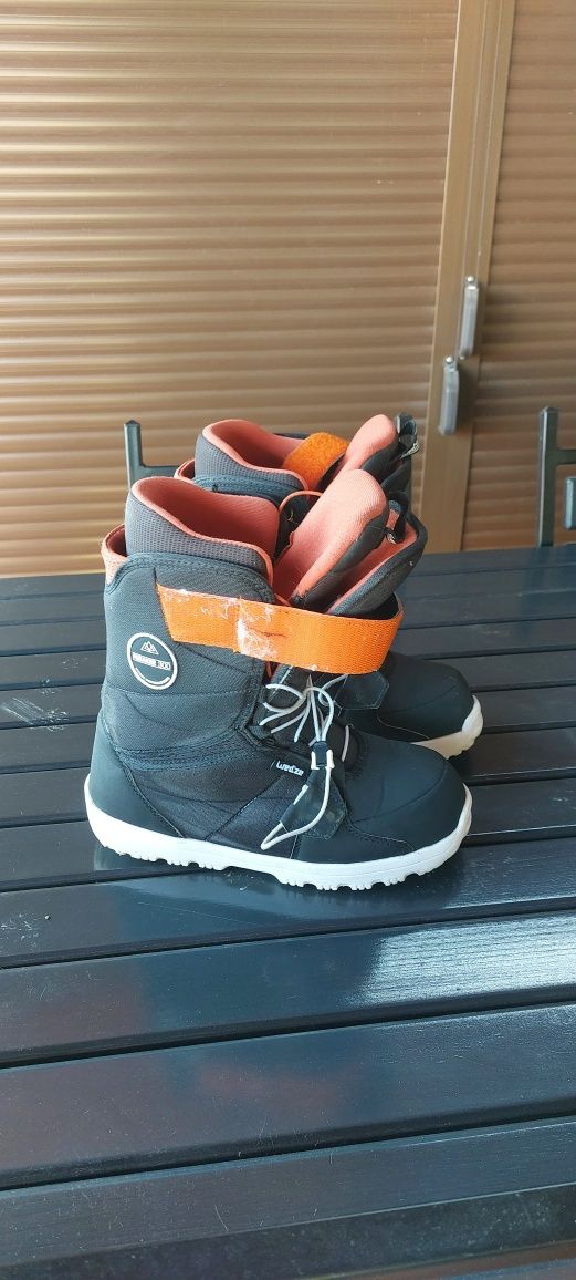 Booti pentru snowboard marimea 41