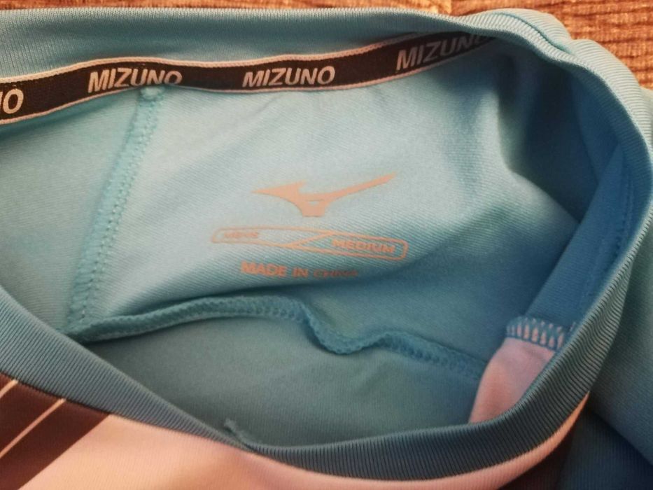 с етикета Mizuno тениска М размер