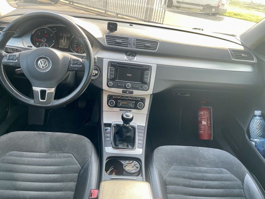 Proprietar vand Vw Passat,interior piele,import recent