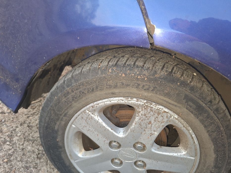 Daihatsu YRV 1.3 на части