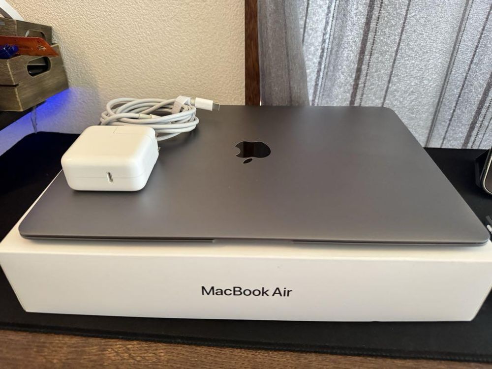 MACBOOK AIR M1 100% 2025