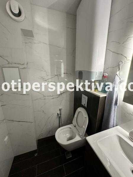 Продава се Тристаен апартамент в Пловдив, Христо Смирненски - 136 кв.м за 1434 €/кв.м - Снимка #7