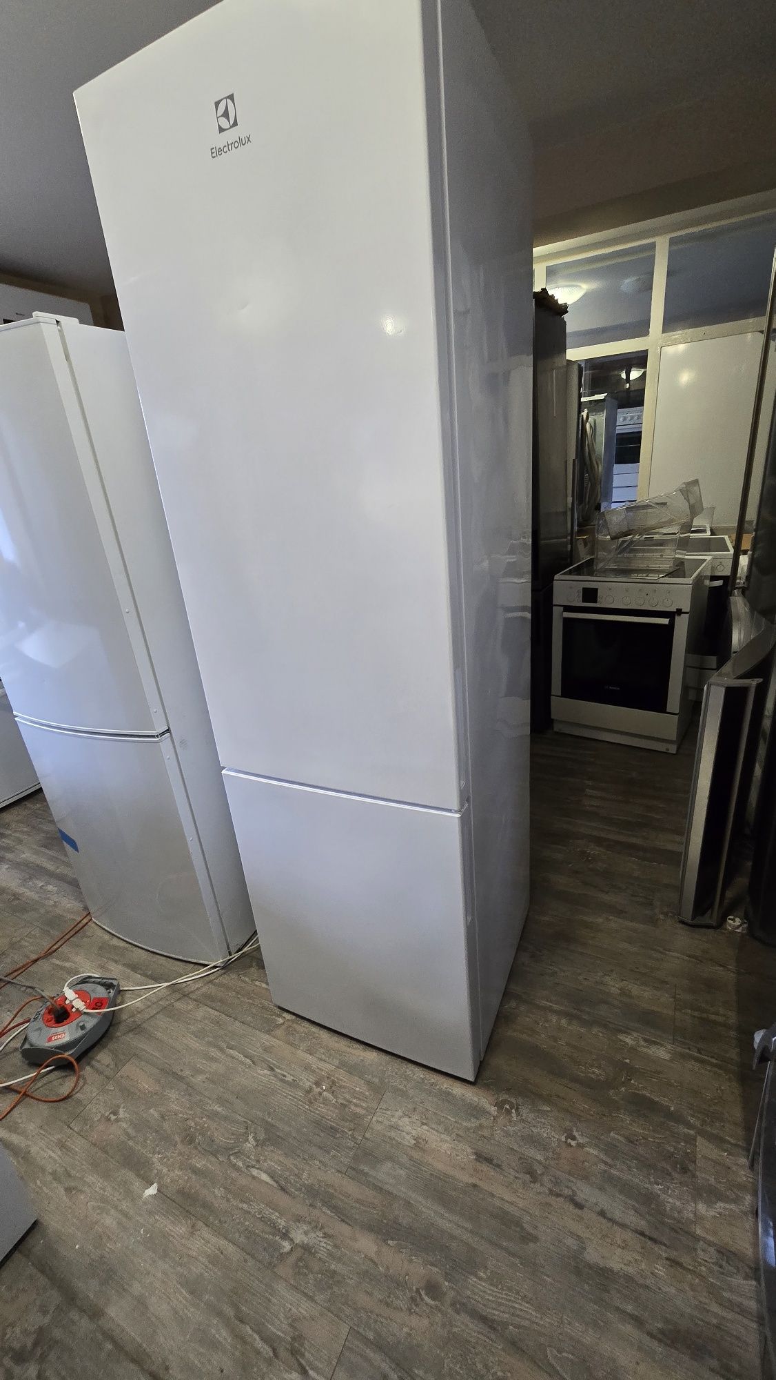 Хладилник с фризер Electrolux