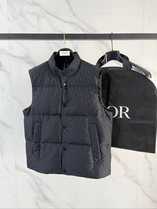 Vesta Dior , pe comanda , calitate premium , noua , M