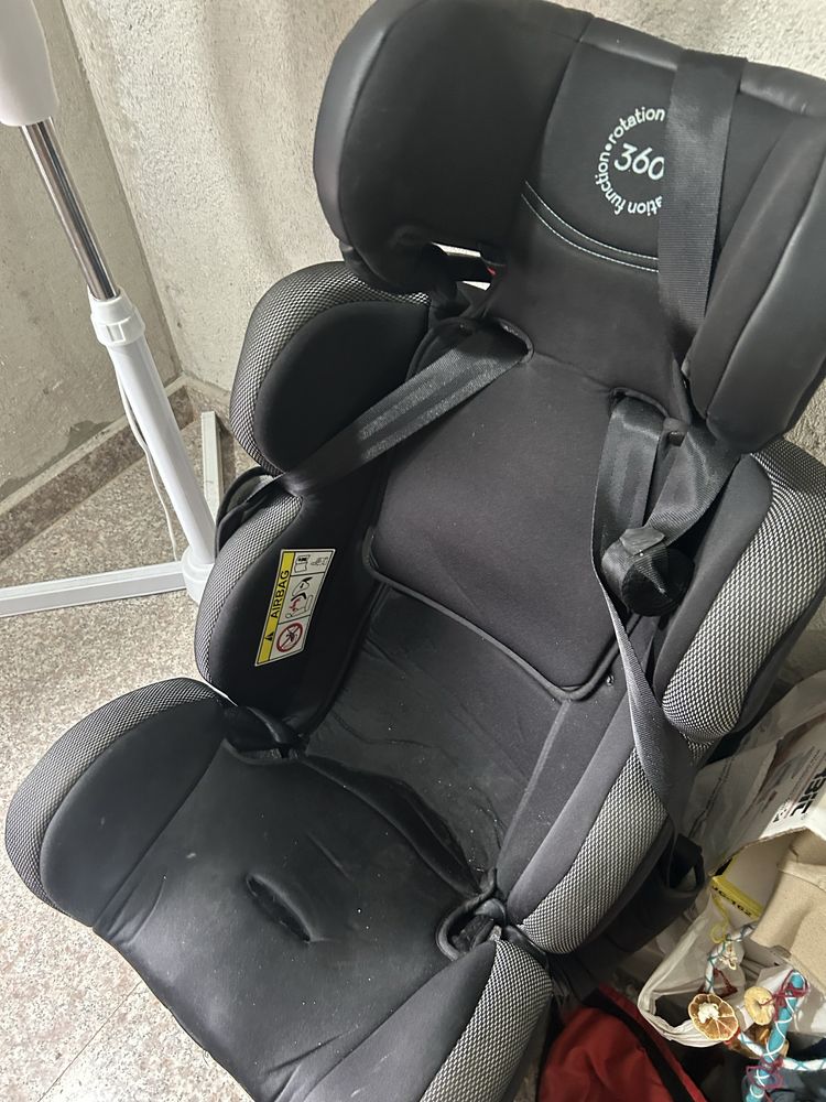 Стол за кола chipolino evolution isofix 360