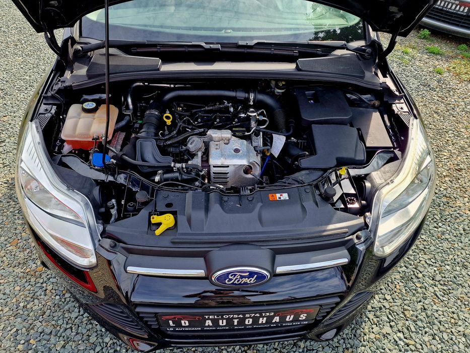 Ford Focus Euro 5 Parc Auto Rate sau Cash