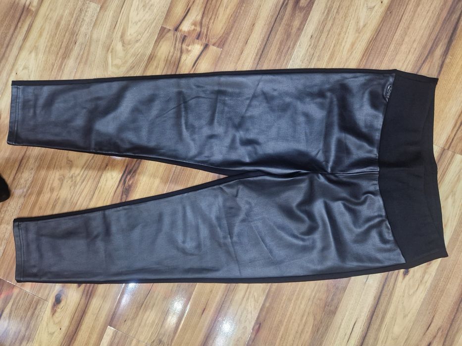 Pantaloni si bluza  ambele la doar 45 lei