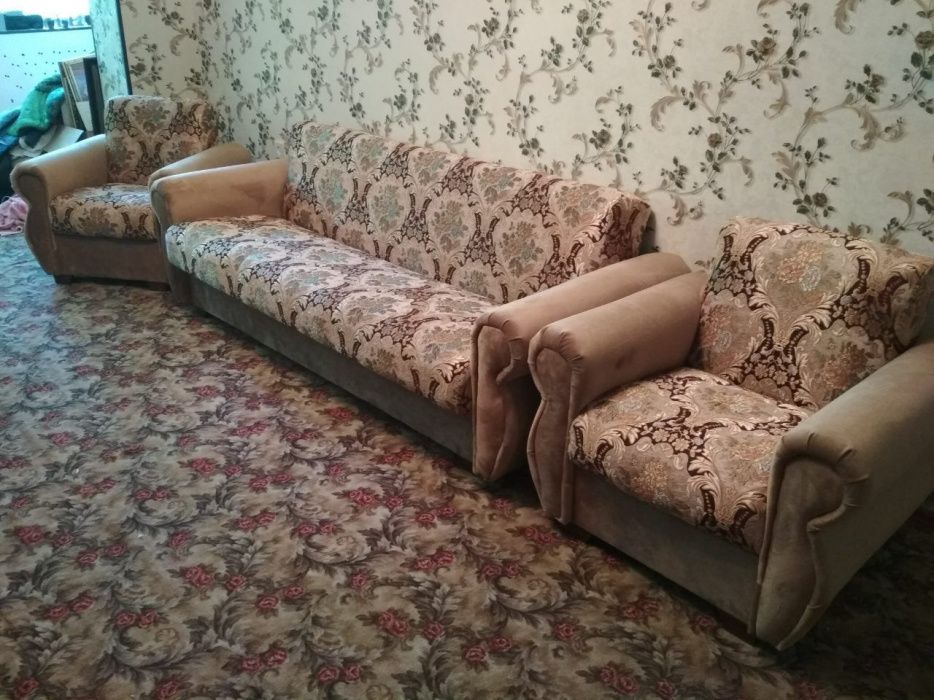 Реставрация мягкой мебел/диван кресло пуфик кухонные уголки стулья .
