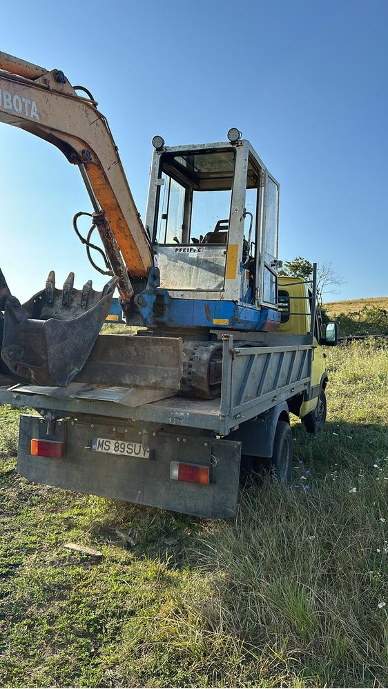Vand Excavator kubota sau schimb