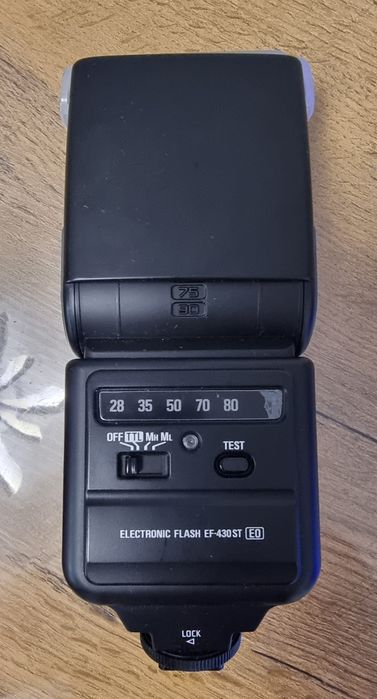 Светкавица Sigma EF-430 ST