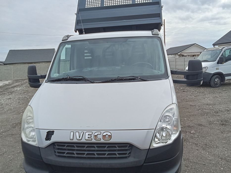 Iveco basculabil pe 3 parti