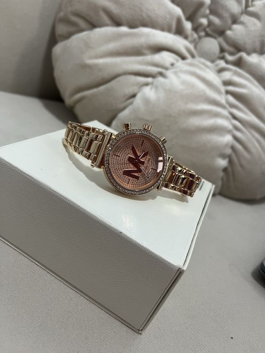 Ceas dama fossil autiu