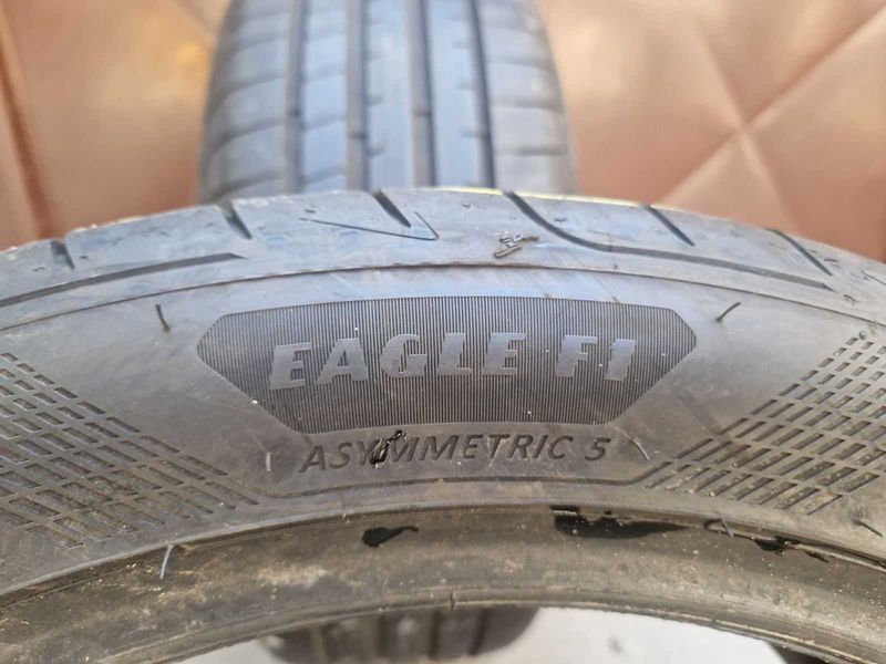 2 Goodyear R19 235/45
летни гуми
DOT2721