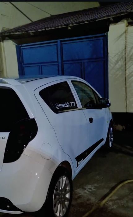 Salom alikum moshina sotladi 3 pazisa