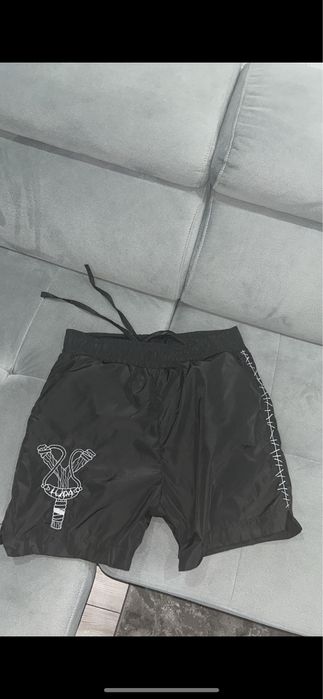 Luda къси панталони размер S